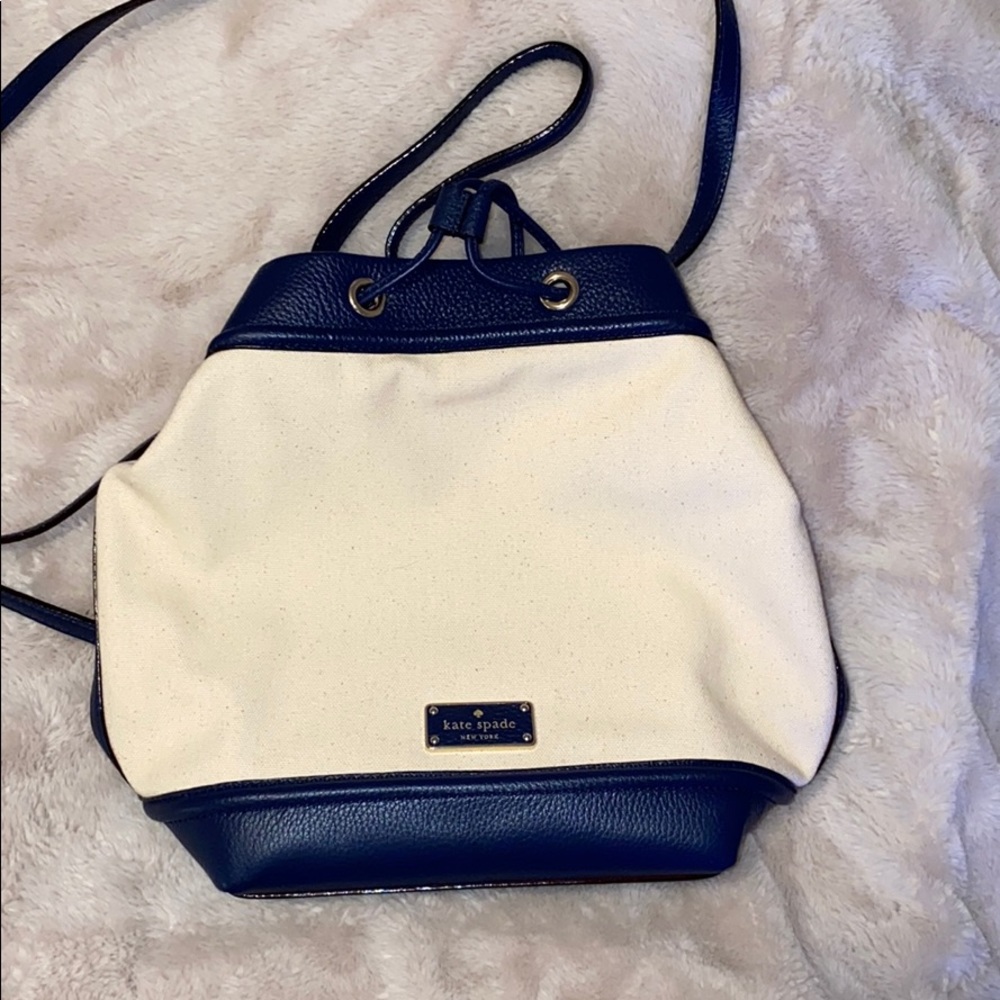 Jacey Oliver street canvas bucket bag